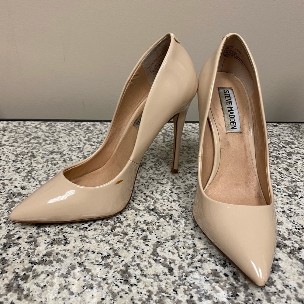 Steve Madden Daisie Heels size 5
